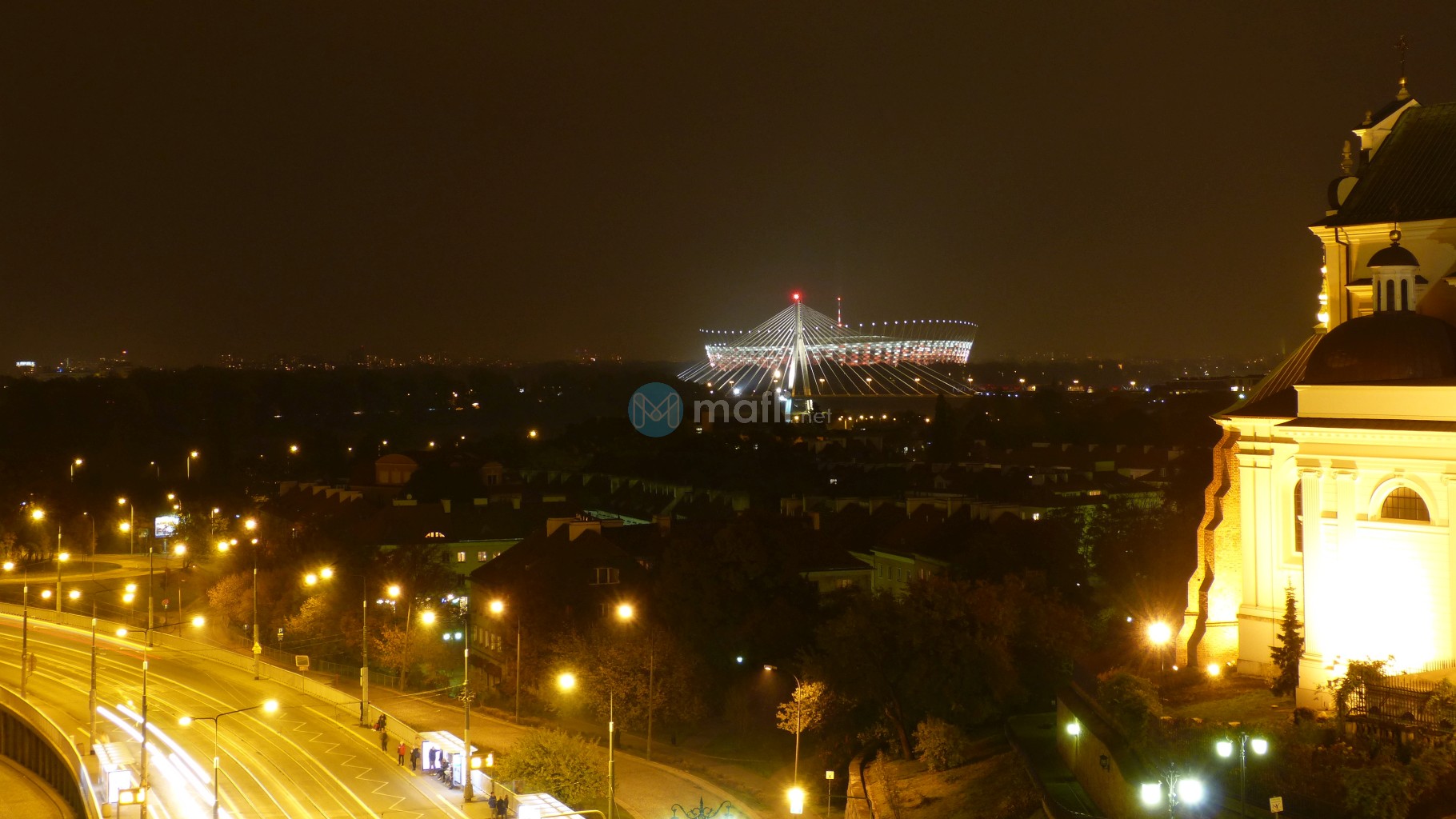 Warschau, Blick aus Hotelzimmer am Abend Beitragsbild